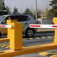 traffic-barrier-installation-in-qatar